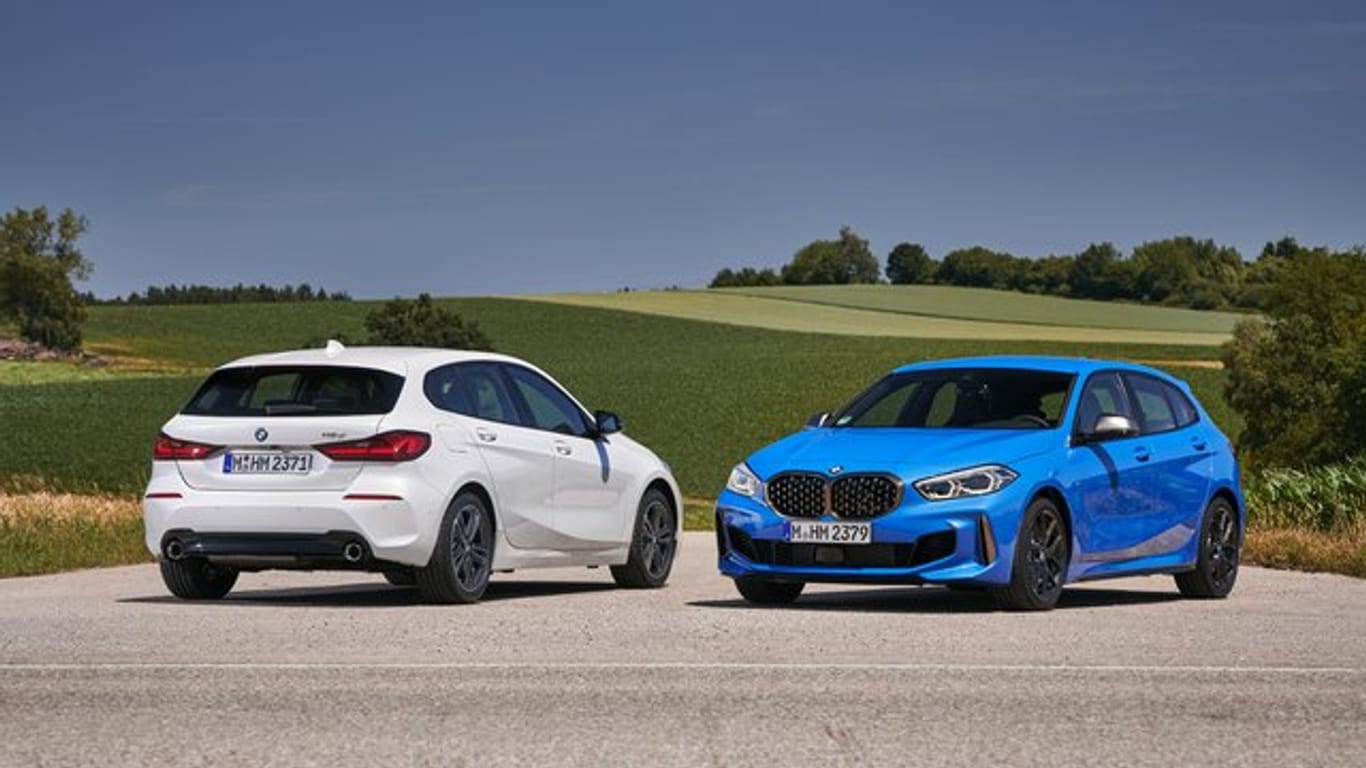 Alle neuen BMW 1er wie etwa BMW 118d und M135i (rechts) fahren mit Frontantrieb.