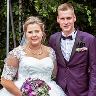 Sarafina Wollny mit ihrem Peter: Die beiden gaben sich am Samstag das Ja-Wort. Jetzt gibt es die Bilder vom Hochzeitslook.
