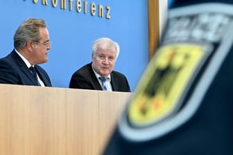 Horst Seehofer (CSU): Der Bundesinnenminister äußerte sich zum Jahresbericht der Bundespolizei.