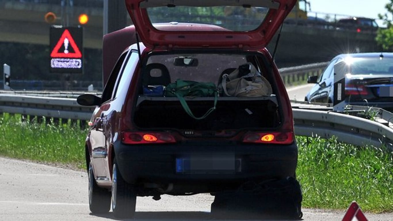 In Osteuropa sollten Autofahrer genau prüfen, welchen Pannennotdienst sie beauftragen.