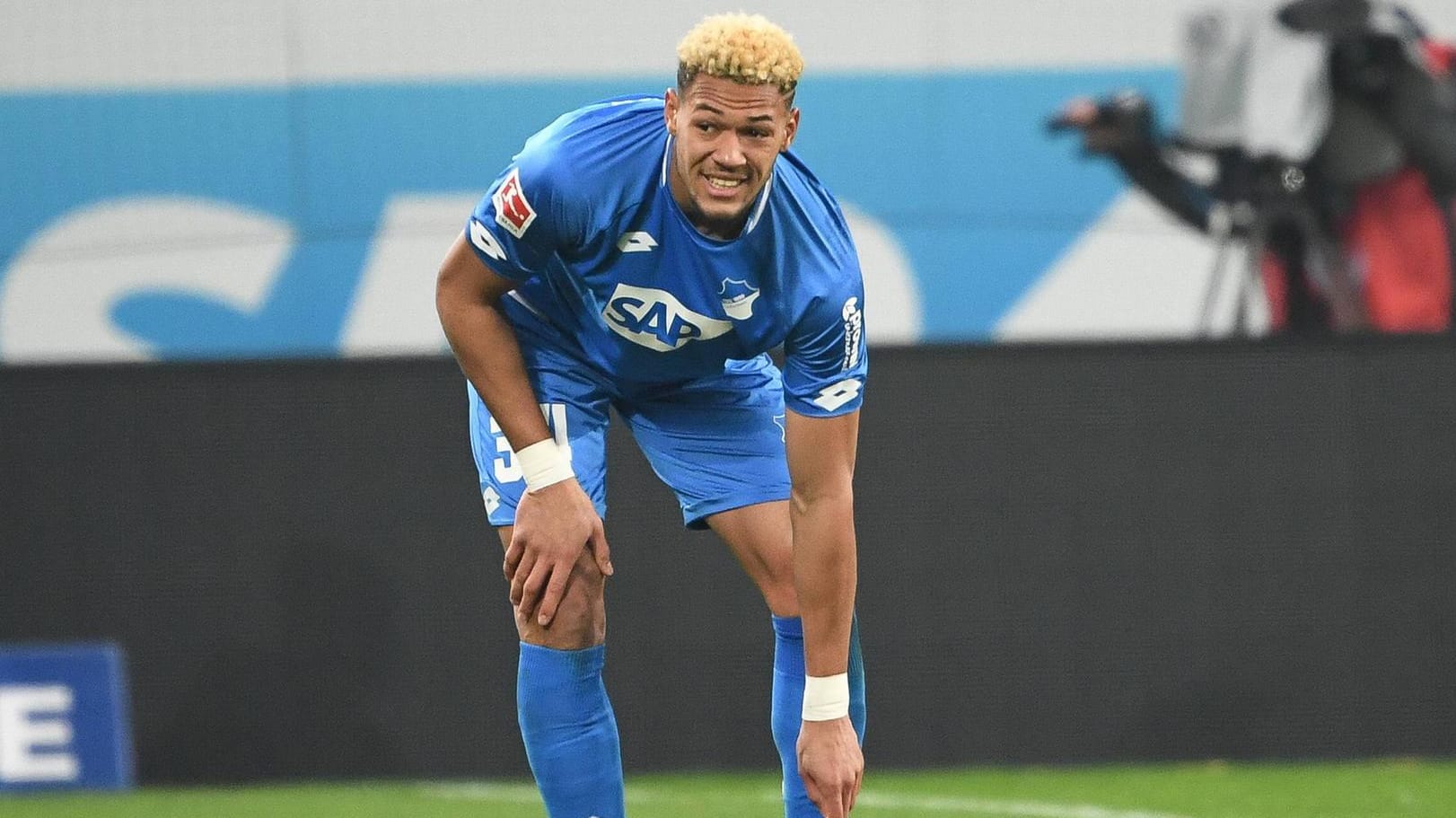 Joelinton wechselte 2015 nach Hoffenheim, wurde anschließend zu Rapid Wien ausgeliehen und kehrte 2018 zurück.