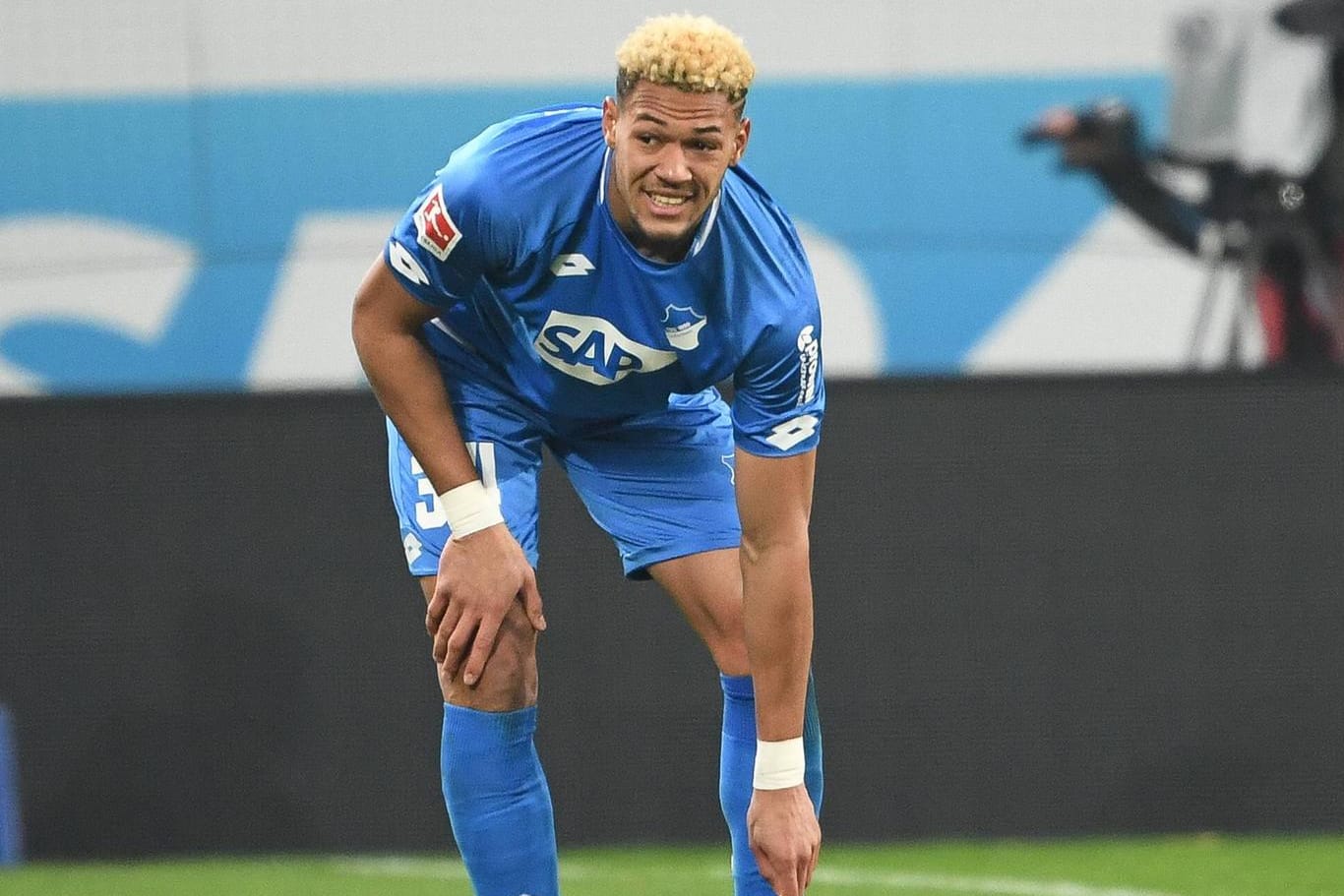 Joelinton wechselte 2015 nach Hoffenheim, wurde anschließend zu Rapid Wien ausgeliehen und kehrte 2018 zurück.