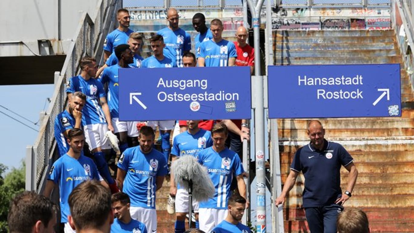Hansa Rostock geht mit einer runderneuerten Mannschaft in die Saison der 3.
