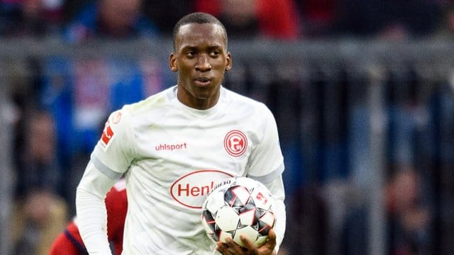 Sorgte mit seinem Hattrick für ein Remis im Spiel gegen den FC Bayern München: Torschütze Dodi Lukebakio von Fortuna Düsseldorf. Sorgte mit seinem Hattrick für ein Remis im Spiel gegen den FC Bayern München: Torschütze Dodi Lukebakio von Fortuna Düsseldorf.