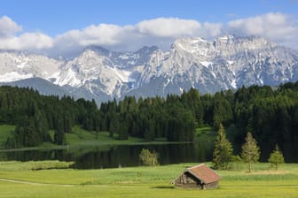 Die Alpen in Oberbayern: In den Bergen starb eine 23-Jährige aus Berlin. (Archivbild)