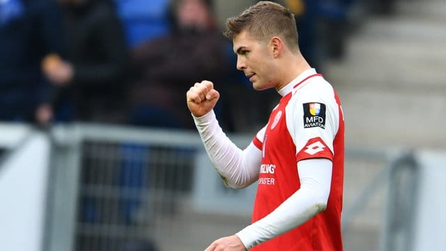 Wechselt zum FC Twente Enschede in die niederländische Erendivisie: Emil Berggreen. Wechselt zum FC Twente Enschede in die niederländische Erendivisie: Emil Berggreen.