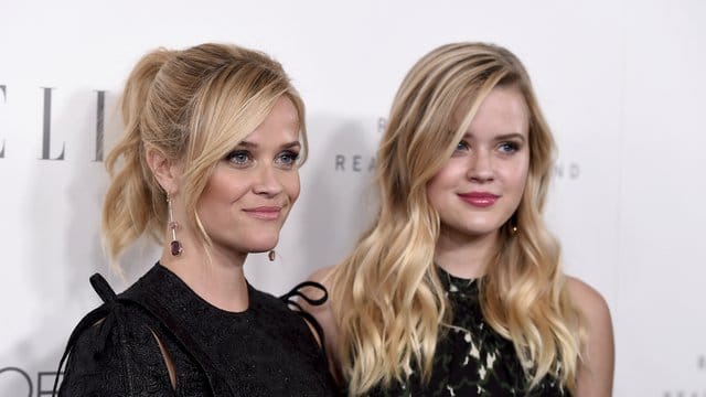 Ava Phillippe hat von ihrer Mutter Reese Witherspoon auch harte Arbeit gelernt.