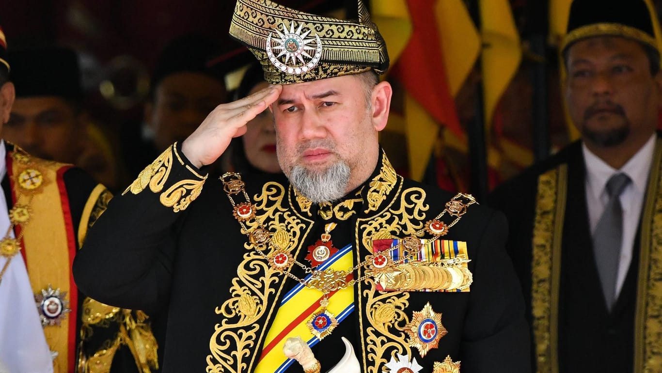 Sultan Muhammad V.: Er ist wieder geschieden.