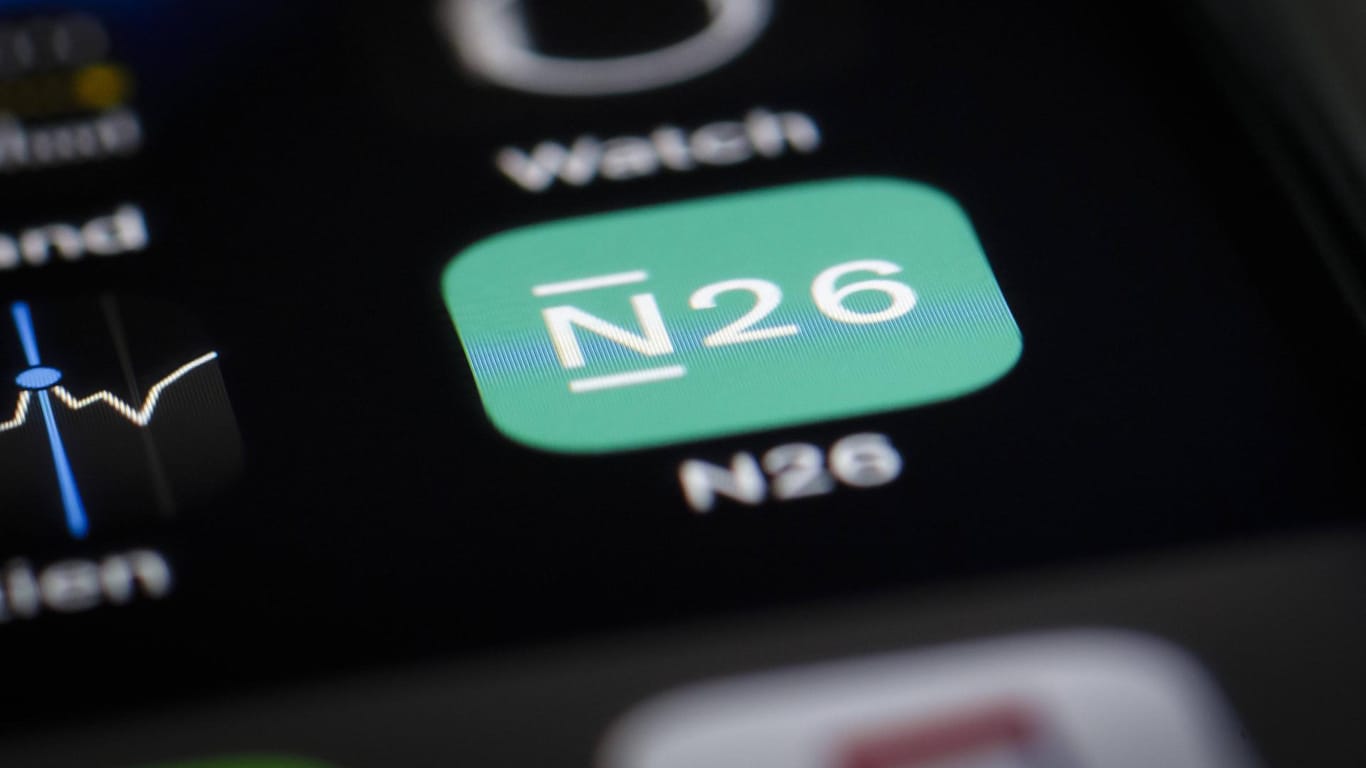 Die App der Online-Bank N26 ist auf einem Smartphone zu sehen: N26 gilt nach einer Finanzspritze als wertvollstes deutsches Start-up.