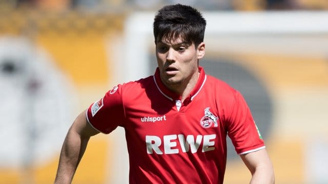 Ajax Amsterdam zeigt Interesse an einer Verpflichtung von Jorge Meré vom FC Köln. Ajax Amsterdam zeigt Interesse an einer Verpflichtung von Jorge Meré vom FC Köln.