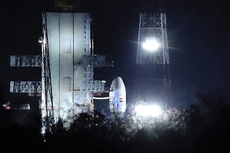 Die Raumsonde "Chandrayaan-2" steht nach dem abgesagten Start am 15.