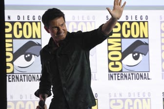 Tom Cruise auf Comic-Con-Messe: Zum Auftakt der Veranstaltung präsentierte der Schauspieler den ersten Trailer für die Fortsetzung des Kampfjetpiloten-Films "Top Gun" (1986).