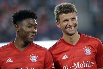 Von Los Angeles geht es für die Bayern-Spieler zum nächsten Testspiel in Houston - gegen Real Madrid.