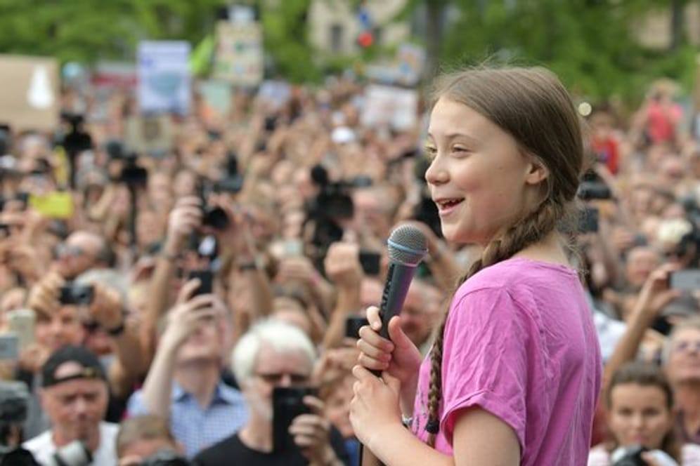 "Wir werden nie aufhören", sagte die 16-jährige Klima-Aktivistin Greta Thunberg bei einer Klimakundgebung in Berlin.