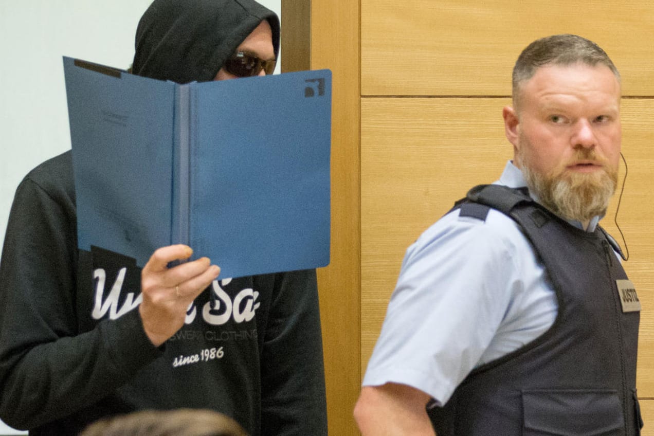 Prozess am Landgericht Bielefeld: Die zwei Angeklagten sind zu lebenslanger Haft verurteilt worden.