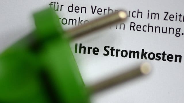 Stromkosten: Verschuldet der Stromkunde, dass der Zählerstand nicht an den Energieversorger übermittelt wurde, muss er eine Schätzung des Verbrauchs hinnehmen.