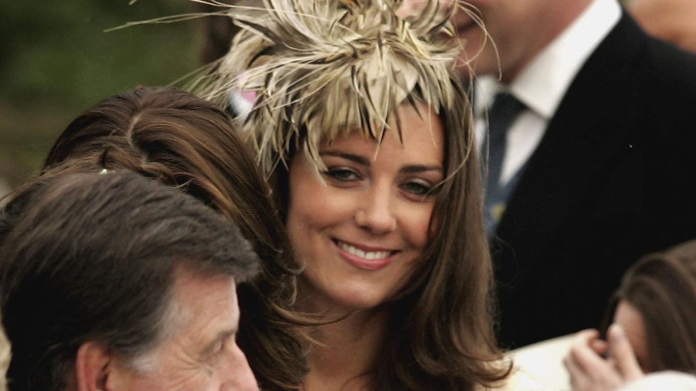 Herzogin Kate im Mai 2006 bei der Hochzeit von Laura Parker Bowles und Harry Lopes.