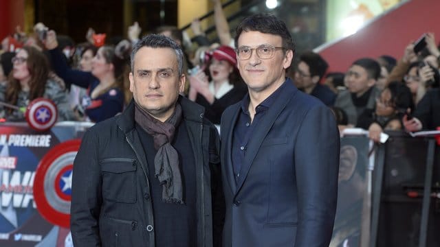 Das Brüderpaar Joe (l) und Anthony Russo stellte auf der Comic Con in San Diego neue Serien- und Filmprojekte vor. Das Brüderpaar Joe (l) und Anthony Russo stellte auf der Comic Con in San Diego neue Serien- und Filmprojekte vor.