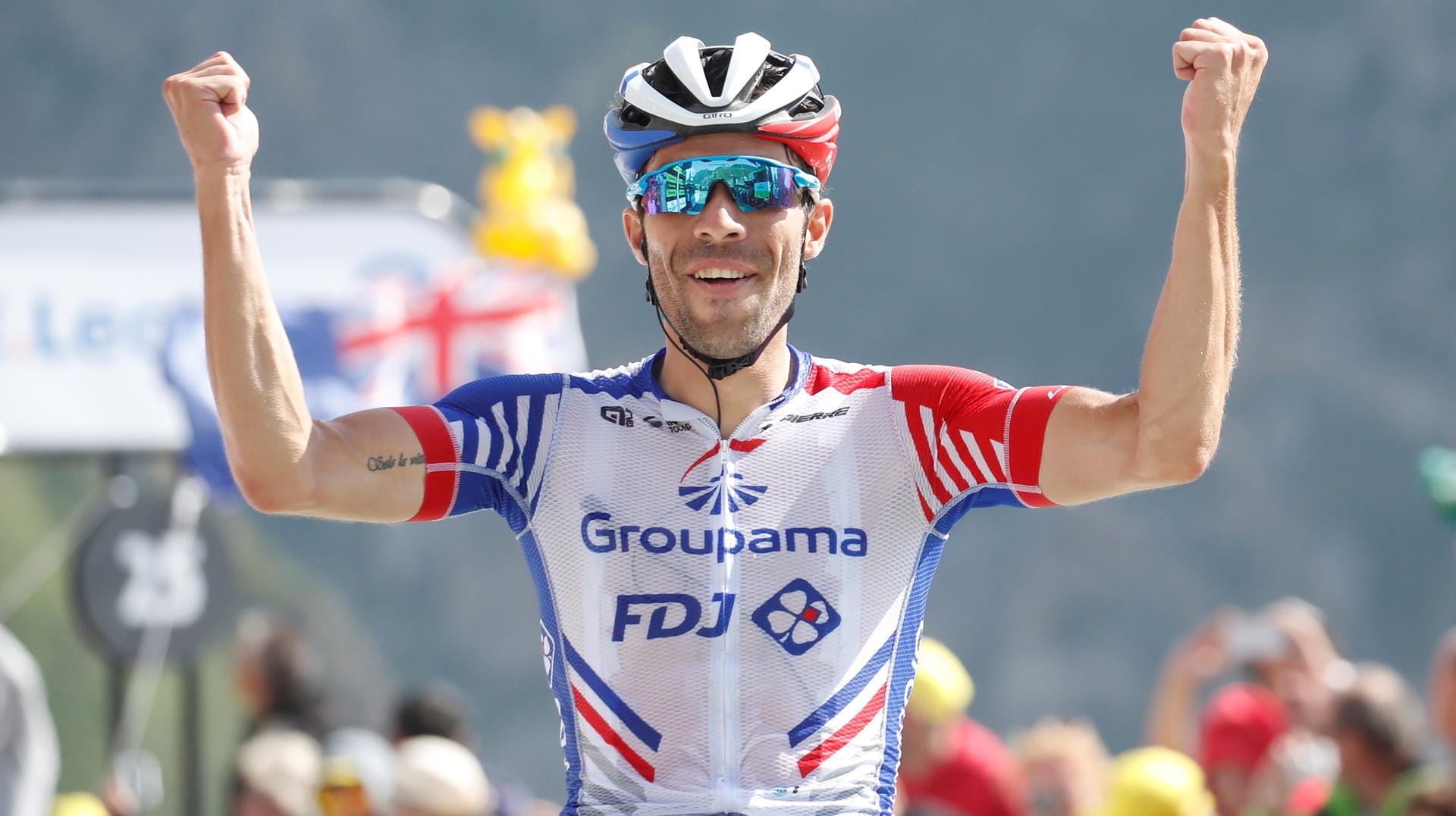 Feiert seinen Sieg: Thibaut Pinot auf der 14. Etappe.