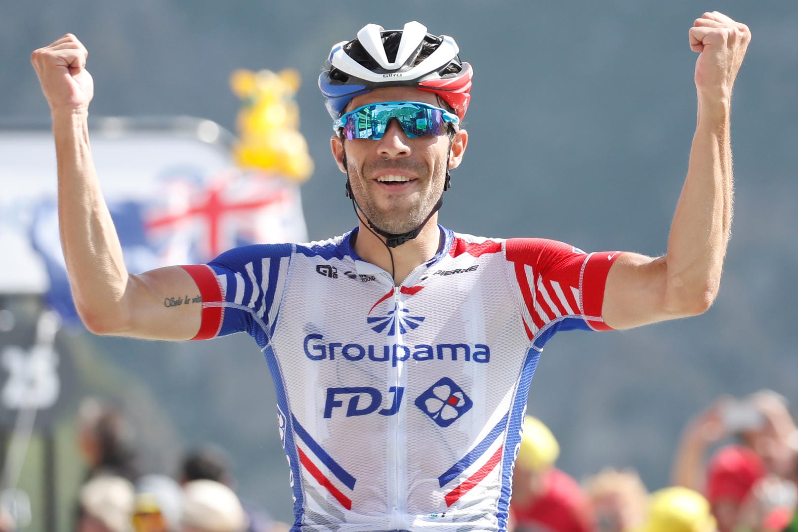 Feiert seinen Sieg: Thibaut Pinot auf der 14. Etappe.