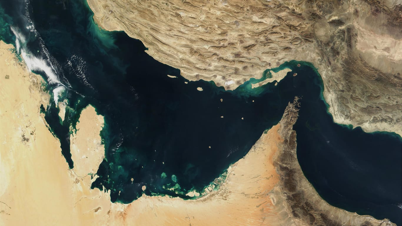 Der Persische Golf, die Straße von Hormus und der Golf von Oman in einer NASA-Aufnahme.