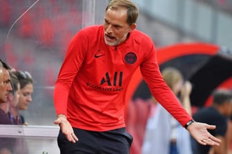 Unzufrieden: PSG-Trainer Tuchel während der Partie gegen den 1. FC Nürnberg.