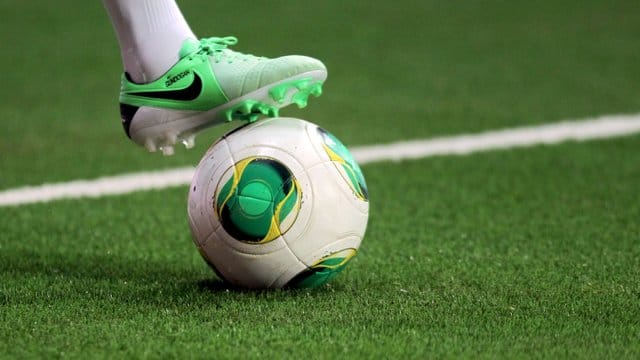 In Deutschland gibt es laut DFB rund 5000 Kunstrasenplätze.