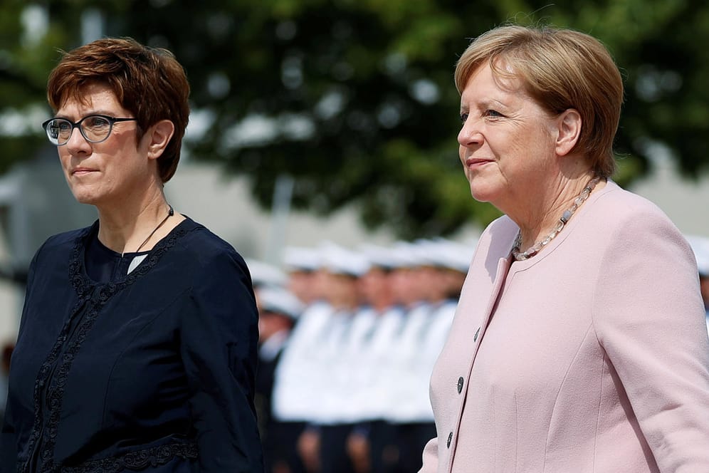 CDU-Chefin Annegret Kramp-Karrenbauer und Kanzlerin Angela Merkel: Die Union steht in den Umfragen wieder besser da.
