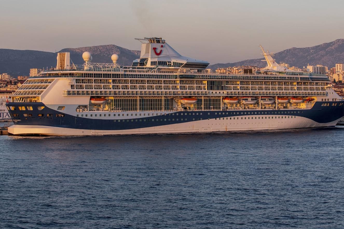 Kreuzfahrtschiff "Marella Discovery 2": Das baugleiche Schwesterschiff "Marella Discovery" hat vor der griechischen Küste in Seenot geratene Migranten aufgenommen.