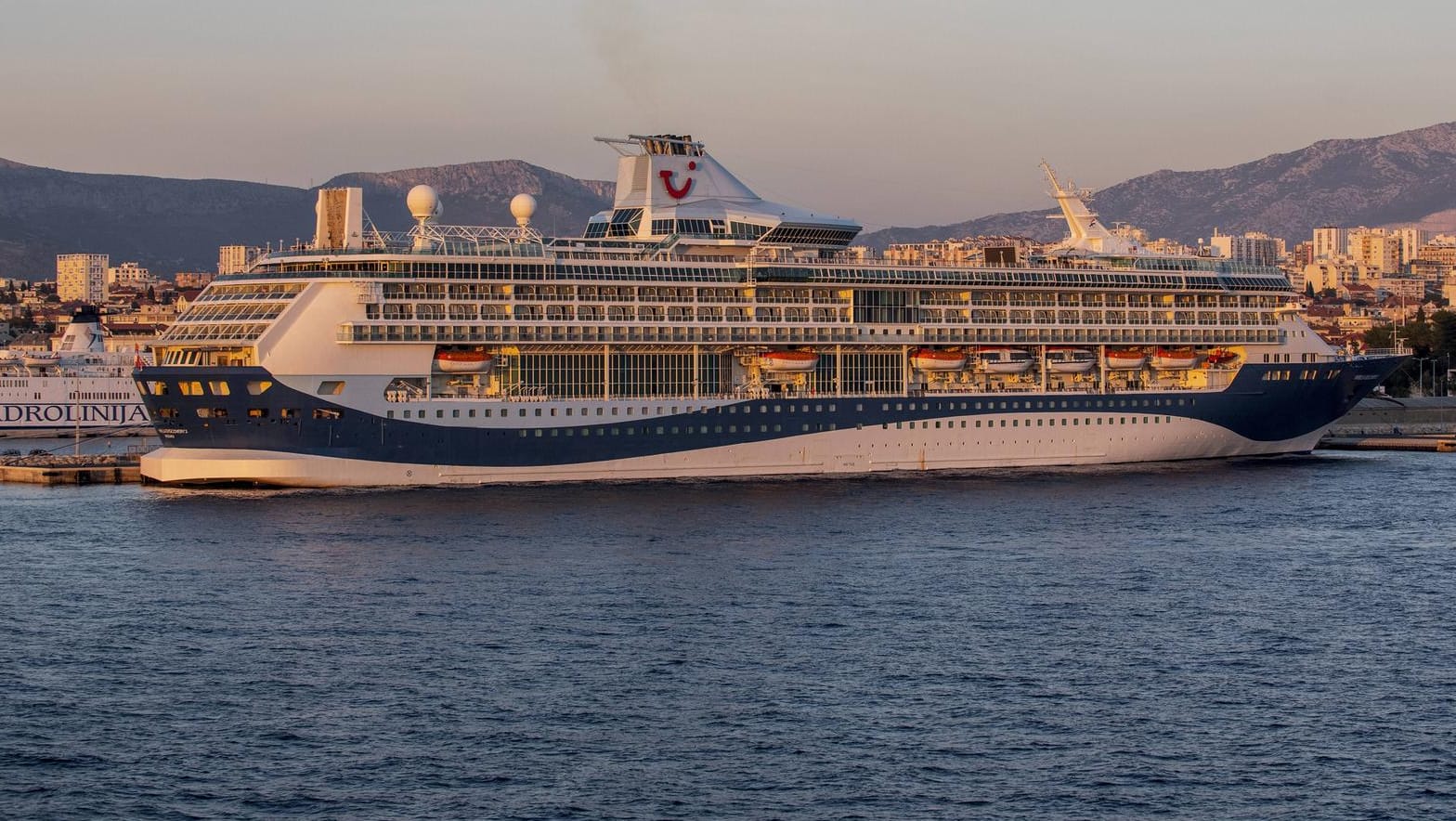 Kreuzfahrtschiff "Marella Discovery 2": Das baugleiche Schwesterschiff "Marella Discovery" hat vor der griechischen Küste in Seenot geratene Migranten aufgenommen.