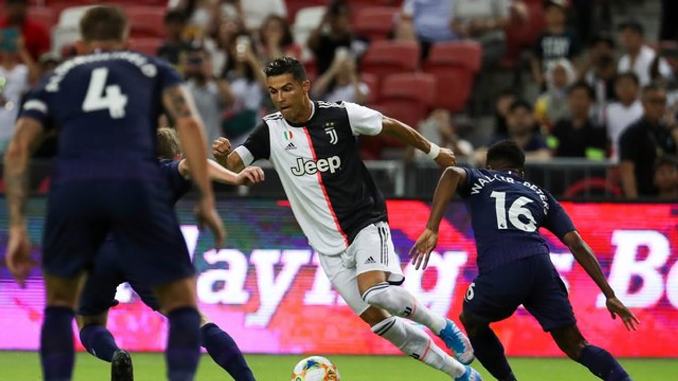 Cristiano Ronaldo (M) erzielte das zwischenzeitliche 2:1.