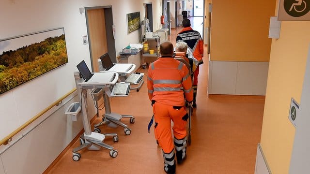 Der Reformvorschlag sieht eine bessere Verteilung von Patienten auf Notaufnahmen und ambulanten Arztpraxen vor.