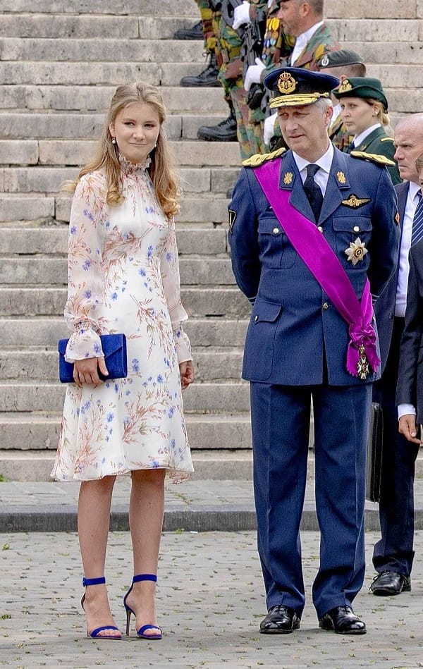 Prinzessin Elisabeth mit ihrem Vater König Philippe