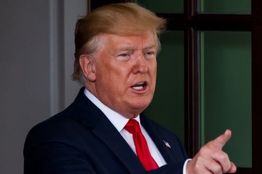 Mit einem neuerlichen Tweet löste Donald Trump Protest unter den oppositionellen Demokraten aus.
