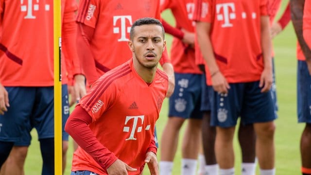 Ist zum Fixpunkt im 4-3-3-System von Trainer Niko Kovac geworden: Thiago. Ist zum Fixpunkt im 4-3-3-System von Trainer Niko Kovac geworden: Thiago.