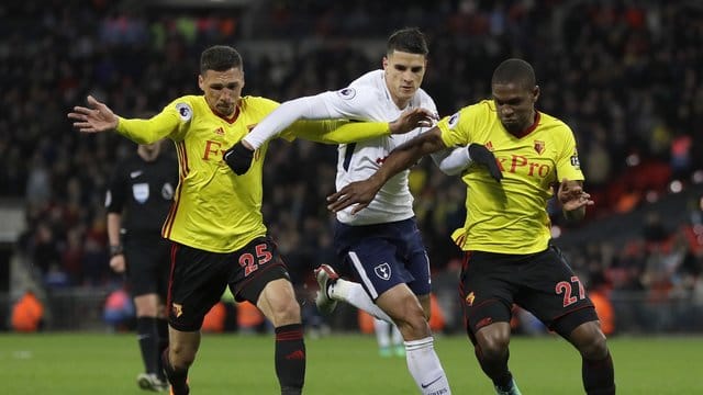 José Holebas (l) spielt in der Premier League für den FC Watford. José Holebas (l) spielt in der Premier League für den FC Watford.