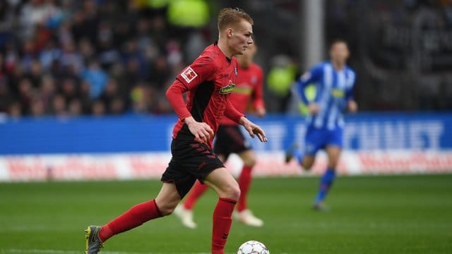 Philipp Lienhart und der SC Freiburg haben ihre Zusammenarbeit vorzeitig verlängert.