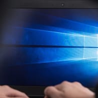 Ein Rechner mit Windows 10: Im Januaer 2020 endet der Support für Windows 7, Nutzer sollten bis dahin umsteigen.