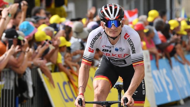 "3500 Kilometer im Juli durch Frankreich zu fahren, ist sicher auch nicht gesund", sagt Altstar André Greipel.