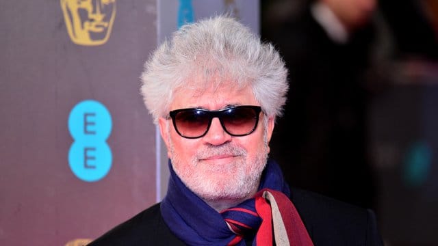 Pedro Almodóvar bei der Verleihung der British Academy Film Awards 2017 in London. Pedro Almodóvar bei der Verleihung der British Academy Film Awards 2017 in London.