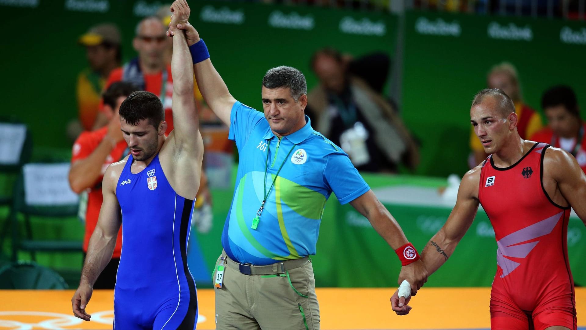 Bei den letzten Olympischen Spielen trat Frank Stäbler (r., hier bei seiner Viertelfinal-Niederlage gegen den Bulgaren Milen Markov) trotz Verletzungen an. Am Ende wurde er Siebter.