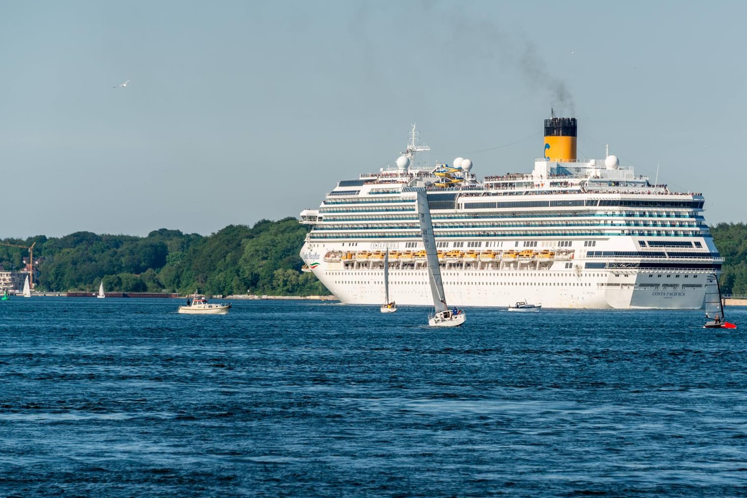 Kreuzfahrtschiff: Im vergangenen Jahr buchten nach Angaben des Branchenverbandes CLIA 2,23 Millionen Deutsche eine Hochseekreuzfahrt.