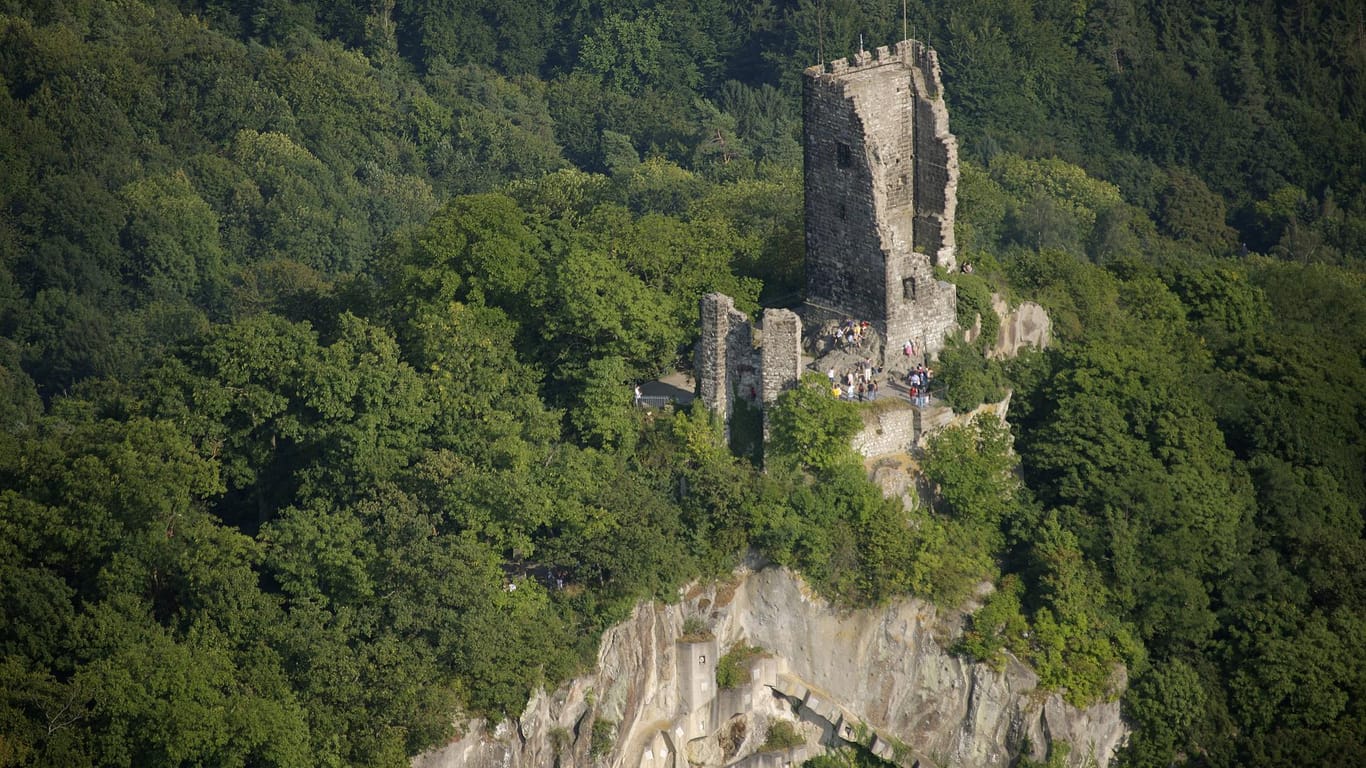 Burgruine Drachenfels: Laut einer Sage stammt der Name der Burg von einem Drachen, der im Siebengebirge gehaust haben soll.