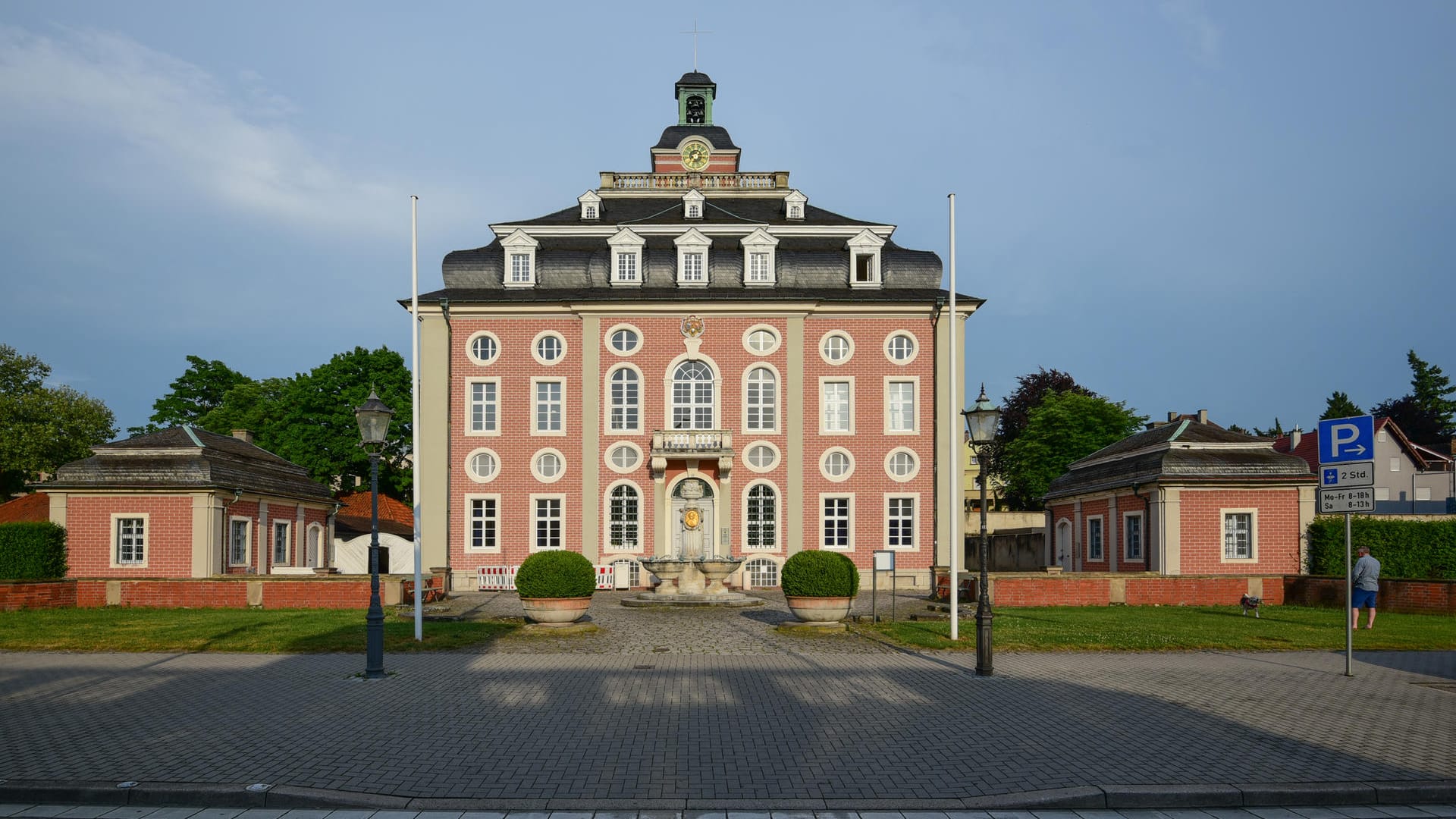 Amtsgericht Bruchsal: Das Gebäude wurde wegen einer Bombendrohung evakuiert.