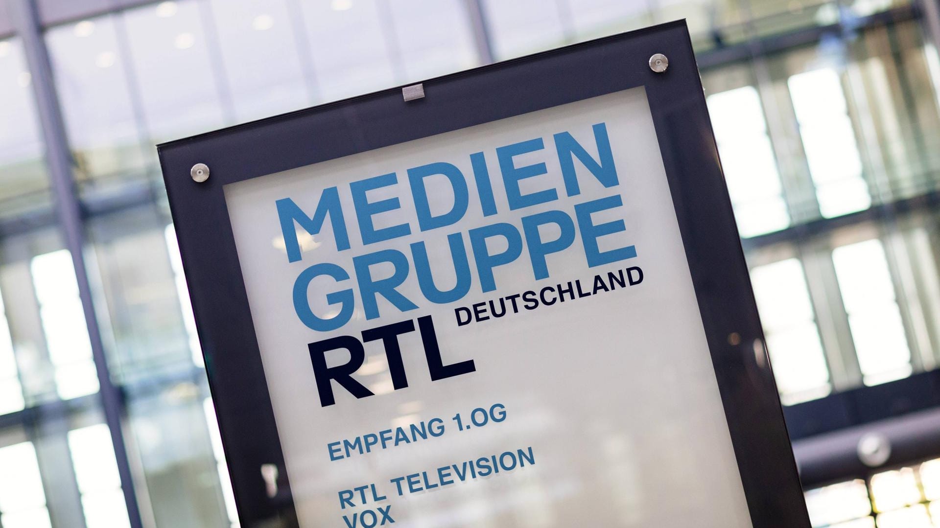 Infotafel der Mediengruppe RTL: Die Beiträge, die der Reporter manipuliert hat, liefen größtenteils beim Magazin "Punkt 12". Infotafel der Mediengruppe RTL: Die Beiträge, die der Reporter manipuliert hat, liefen größtenteils beim Magazin "Punkt 12".