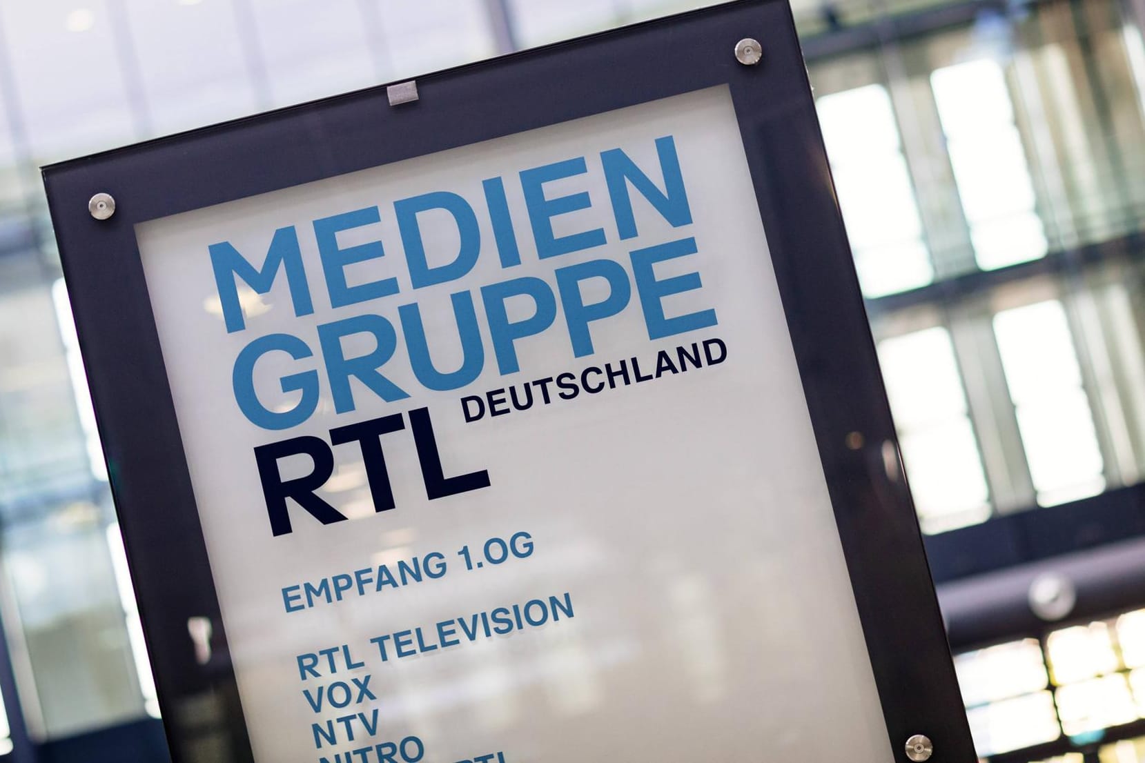 Infotafel der Mediengruppe RTL: Die Beiträge, die der Reporter manipuliert hat, liefen größtenteils beim Magazin "Punkt 12".