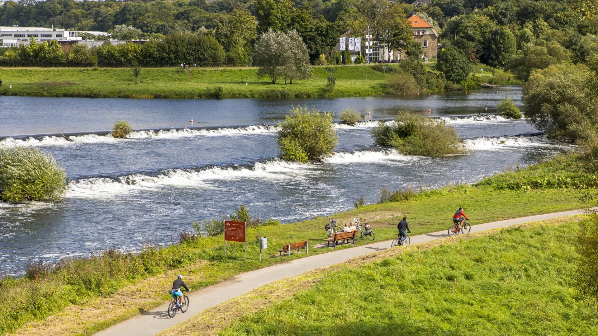 Der Ruhrtalradweg: Der Radwanderweg ist 240 Kilometer lang.