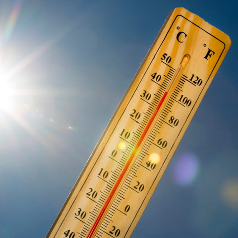 Ein Thermometer in der Hitze
