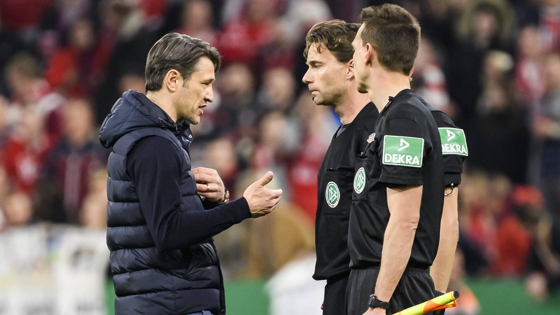 Trainer wie Niko Kovac könnten bald während der Bundesligapartien bestraft werden.