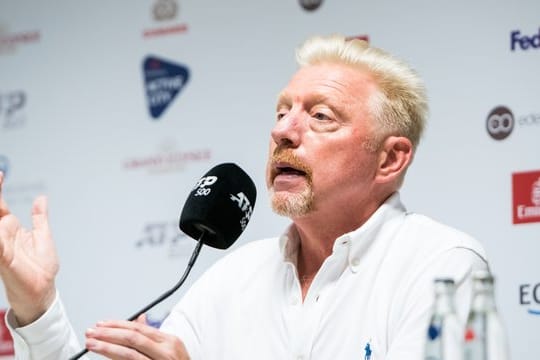 Kritischer Blick: Boris Becker in Hamburg.